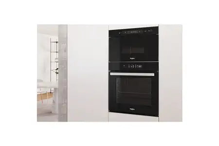 Four encastrable Whirlpool AKZ96490NB