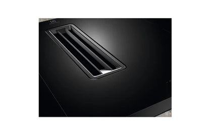 Plaque induction Electrolux induction noir KCC83443